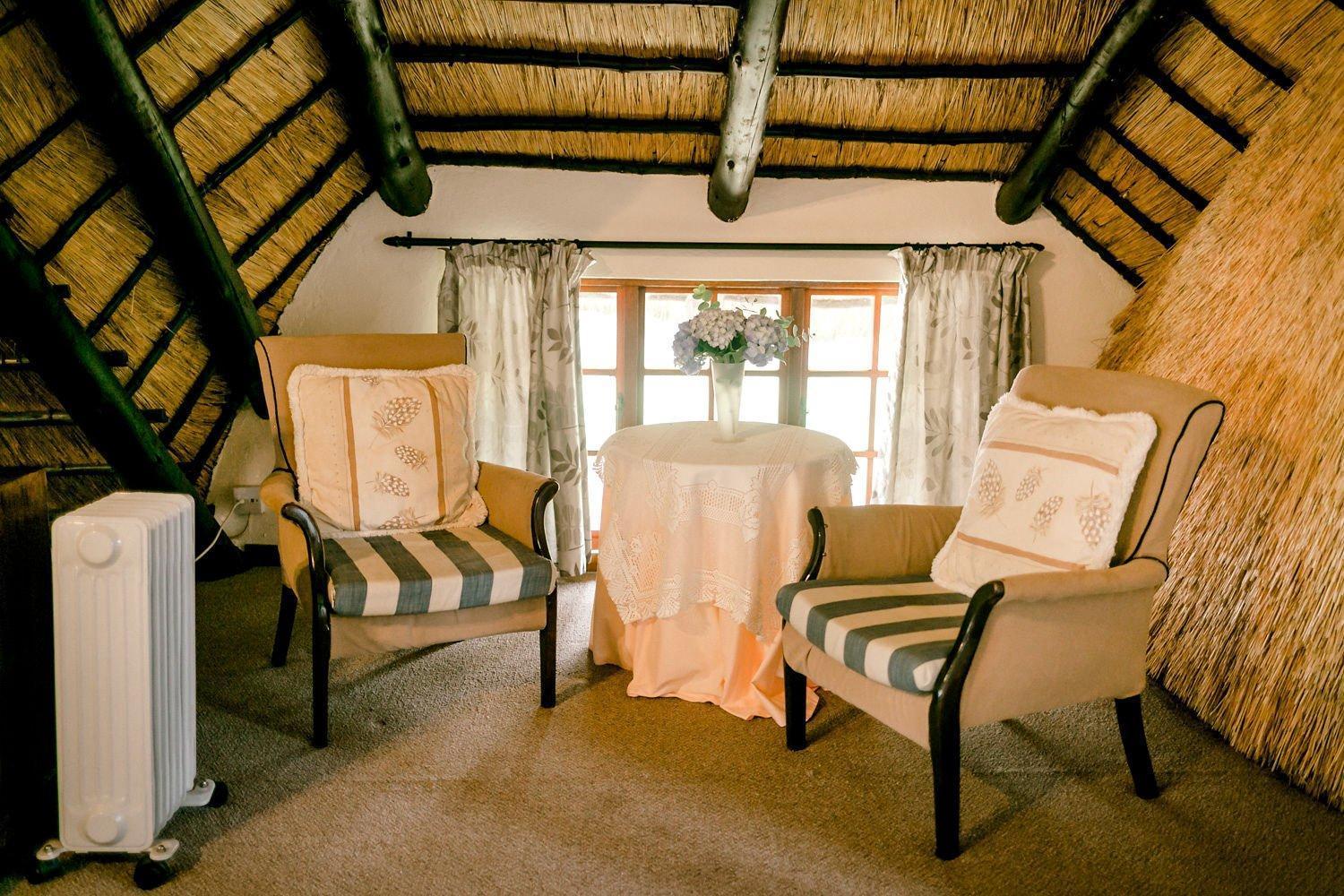 Thatchings Bed And Breakfast Nottingham Road Ngoại thất bức ảnh