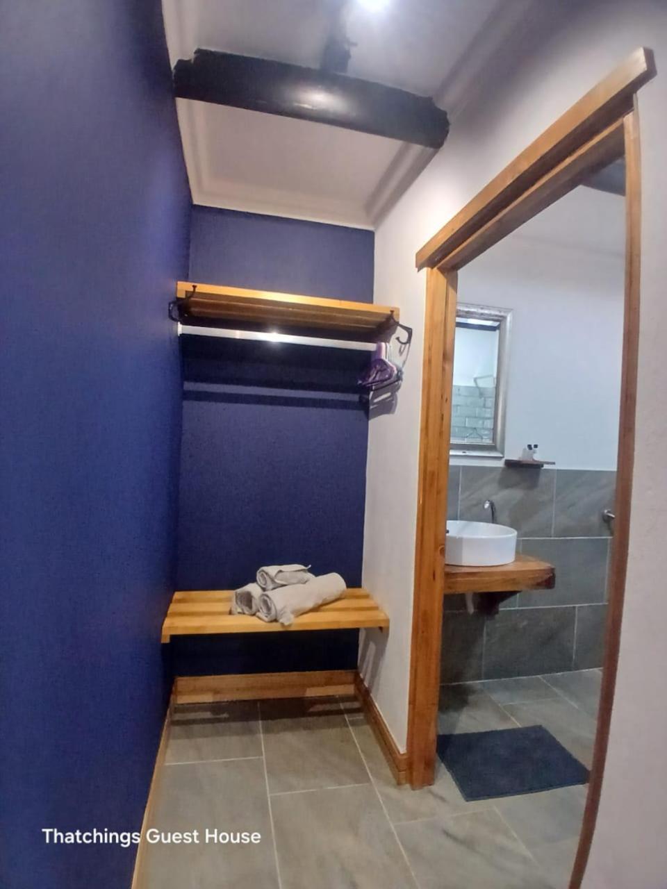 Thatchings Bed And Breakfast Nottingham Road Ngoại thất bức ảnh