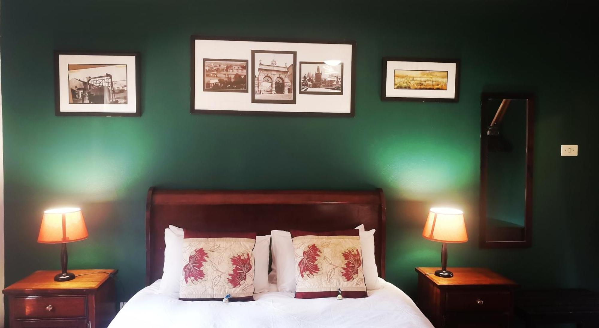 Thatchings Bed And Breakfast Nottingham Road Ngoại thất bức ảnh